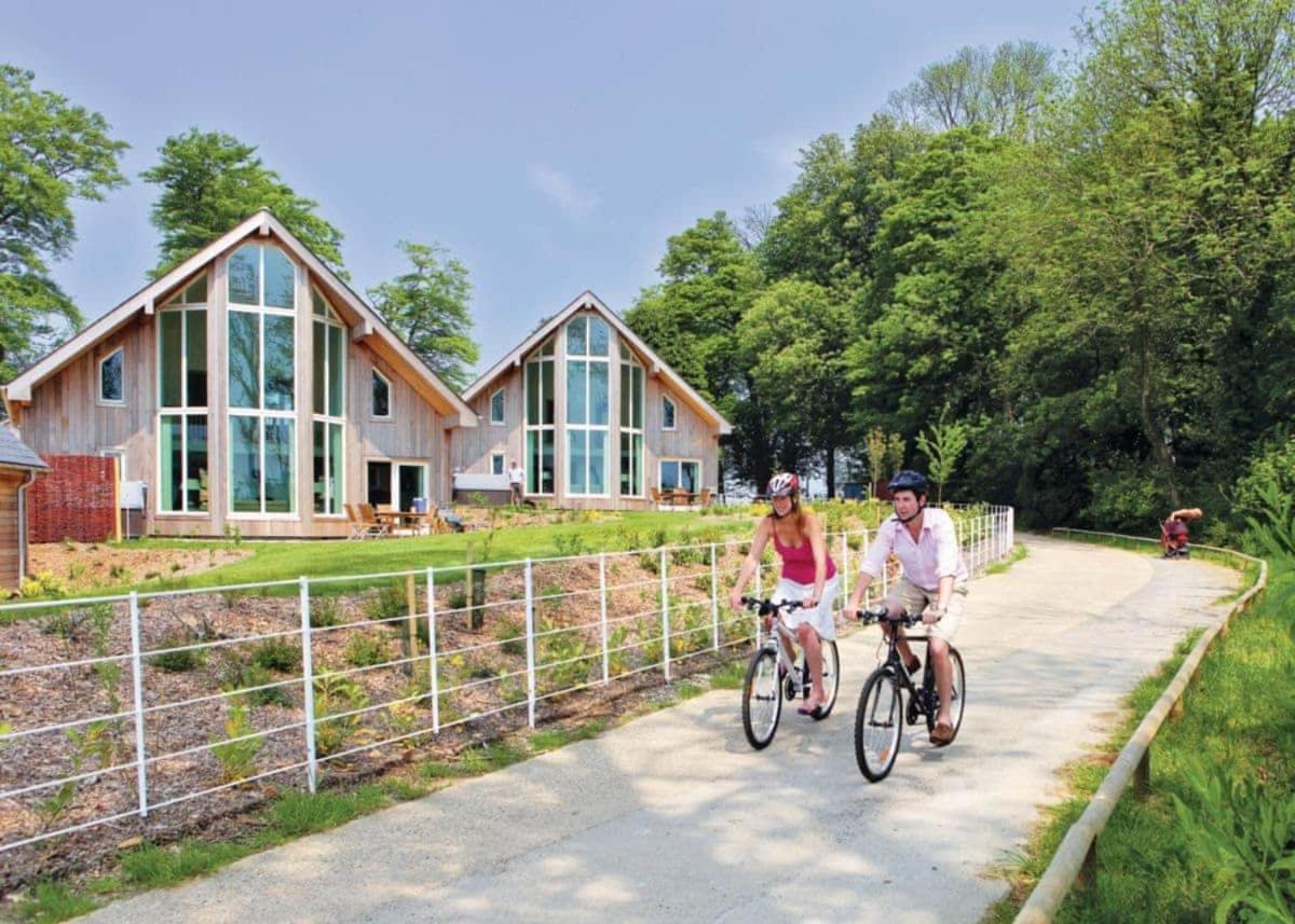 Swandown Lodges 차드 외부 사진